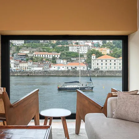 Douro River View Duplex 2br With Free Parking アパート *