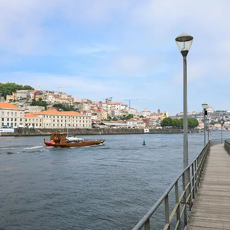 Douro River View Duplex 2br With Free Parking アパート